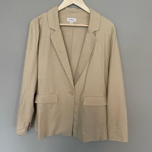 Like new Evereve beige blazer